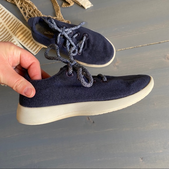Allbirds Wool Runners - Picture 5 of 8